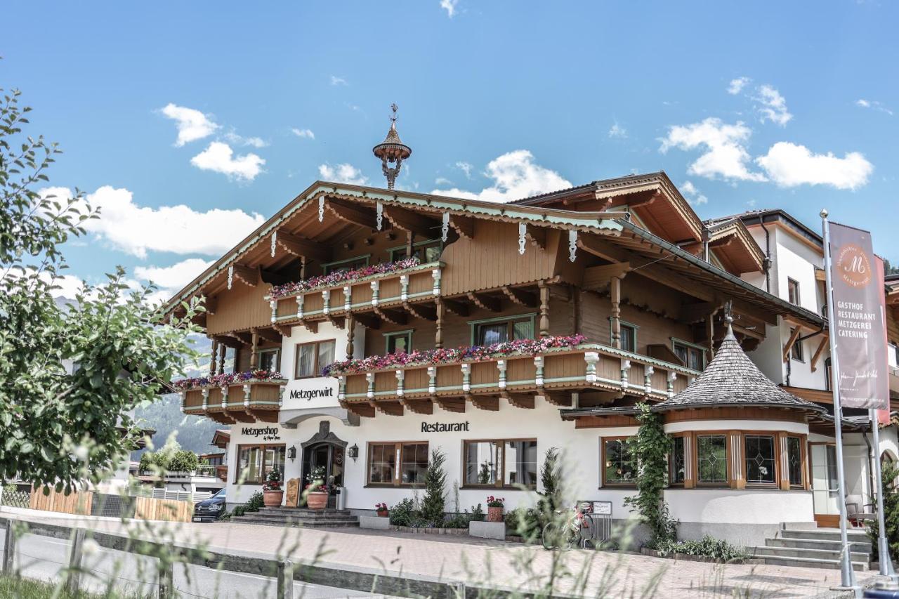 Metzgerwirt Hotel Hippach Exterior photo
