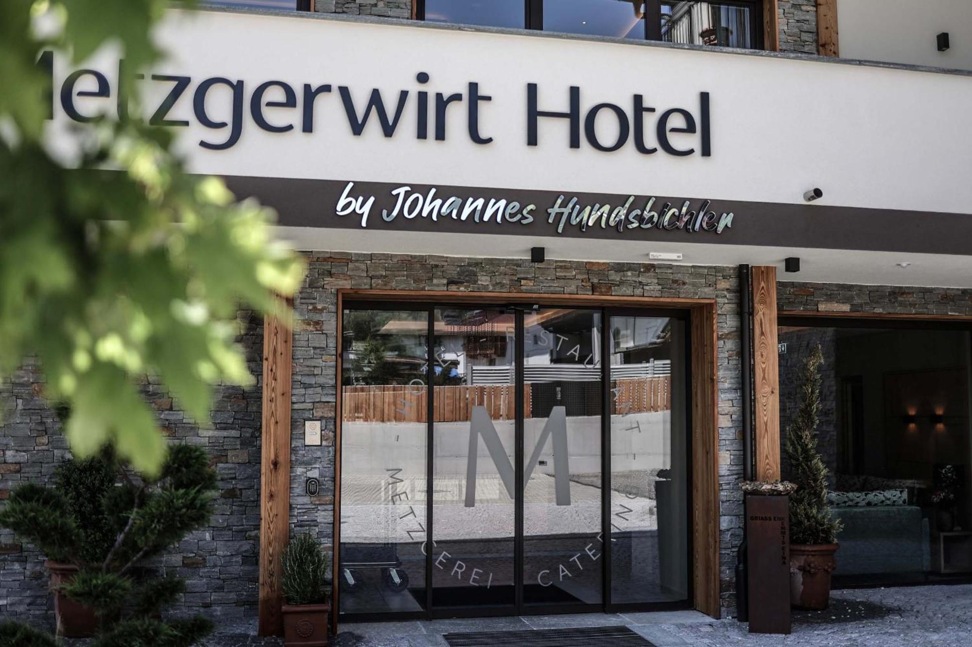 Metzgerwirt Hotel Hippach Exterior photo
